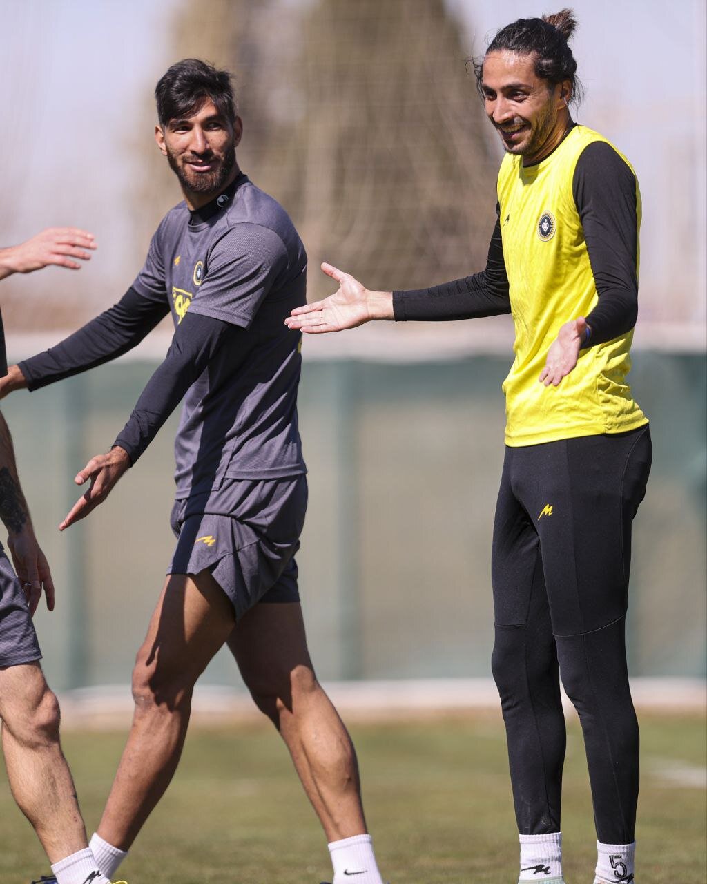 مغانلو مدافع سپاهان را به چالش گلزنی دعوت کرد!+عکس