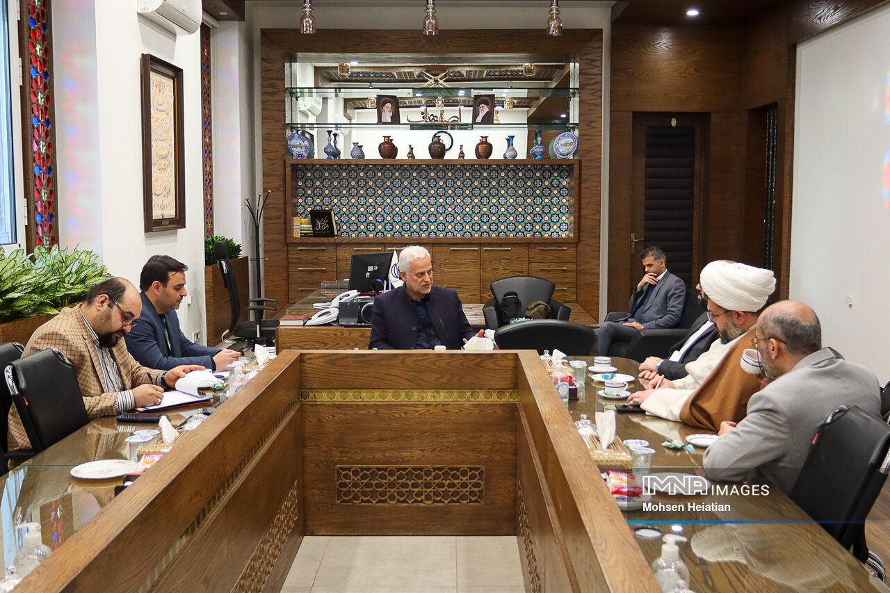 لزوم صادرات صنایع فرهنگی و معرفی ظرفیتهای اصفهان به هند