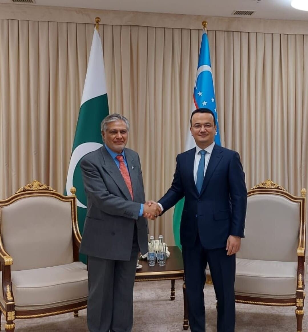 پاکستان و ازبکستان پیمان تجاری یک میلیارد دلاری امضا کردند