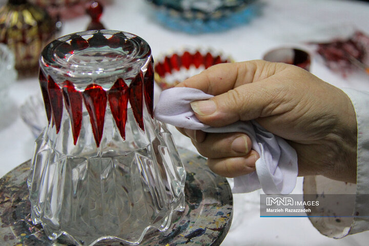 نقش بر بلور