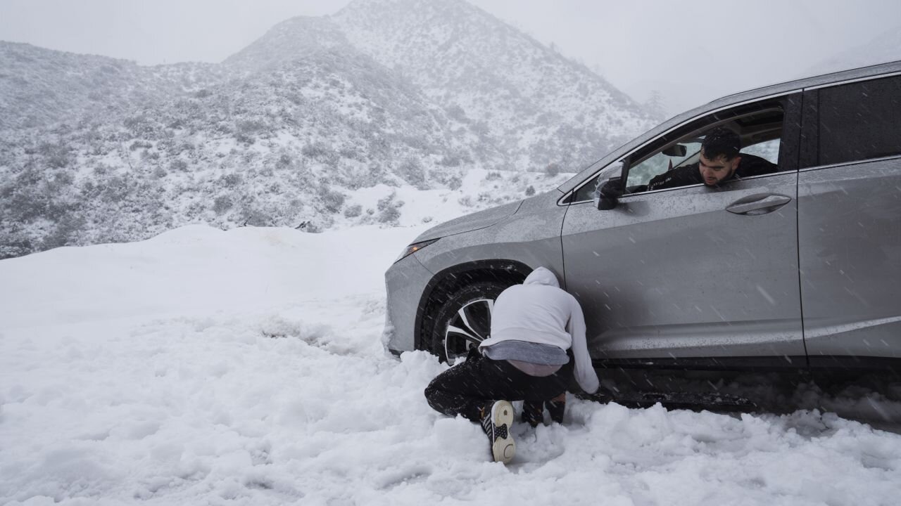 تعطیلی مدارس بهعلت آلودگی و سرما در چه مناطقی اعلام میشود؟