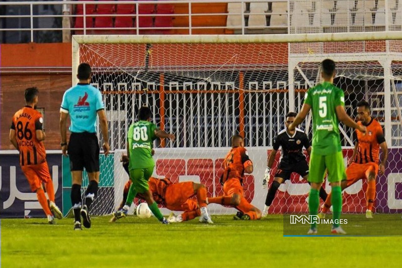 ذوبآهن _ مس کرمان / ۹۰ دقیقه سرنوشتساز در انتظار پائینجدولیها