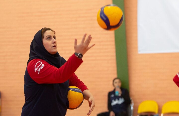 سرمربی تیم ملی والیبال زنان انتخاب شد