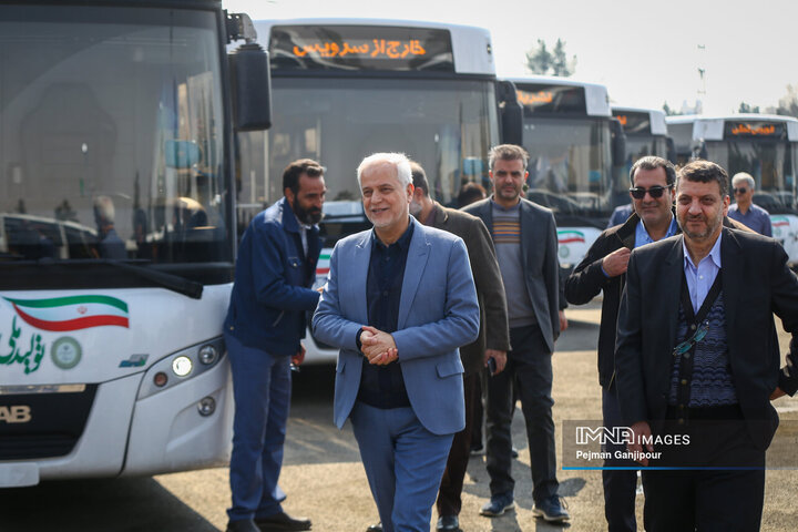 رونمایی از 81 دستگاه اتوبوس شهری