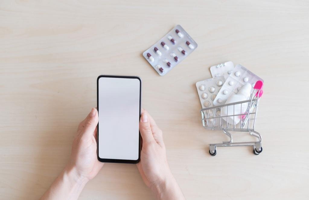 فروش اینترنتی دارو در پلتفرمها؛ چالشی مخاطرهآمیز برای سلامت افراد