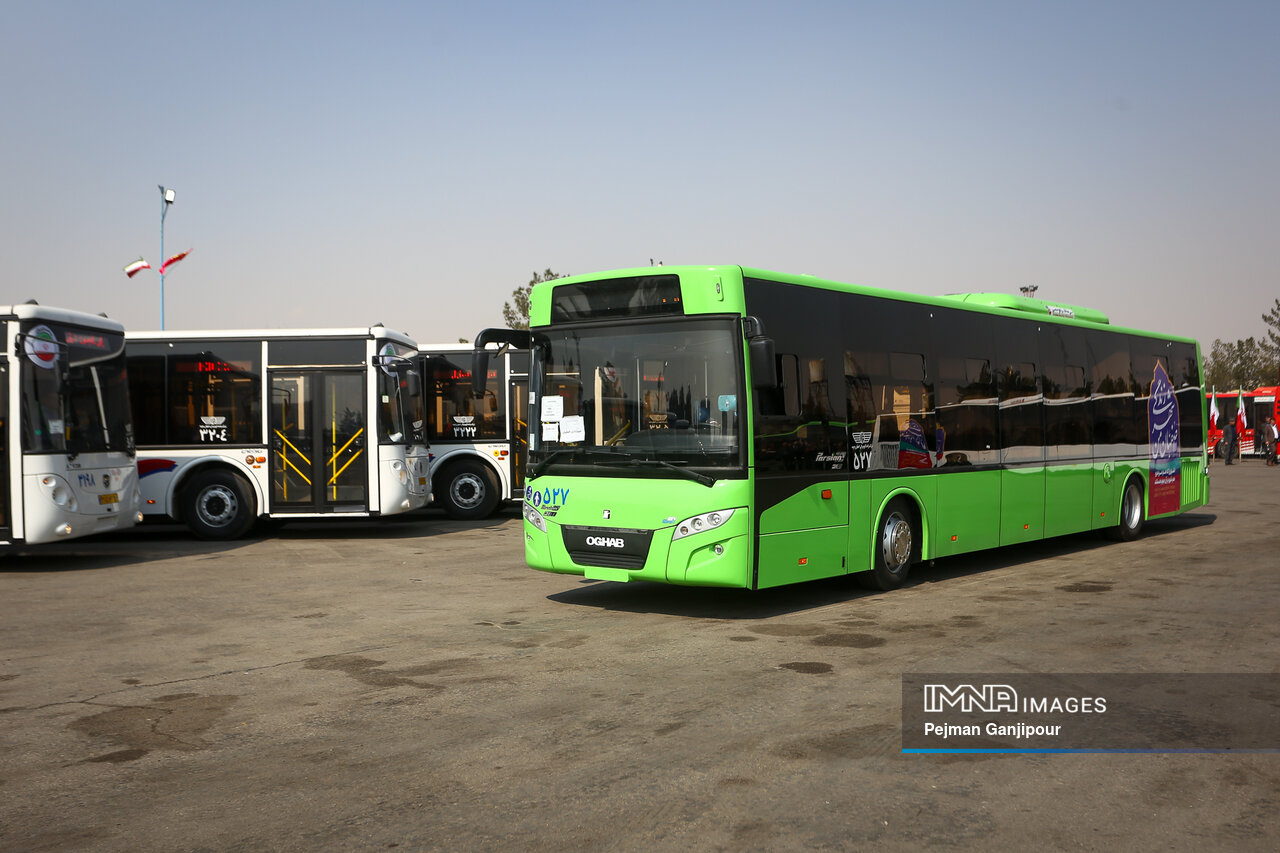 Isfahan welcomes young and environmental friendly bus fleet
