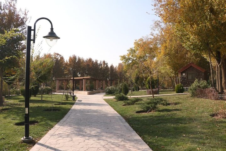 اجرای طرح خانه‌تکانی شهری در محلات منطقه ۹ اصفهان