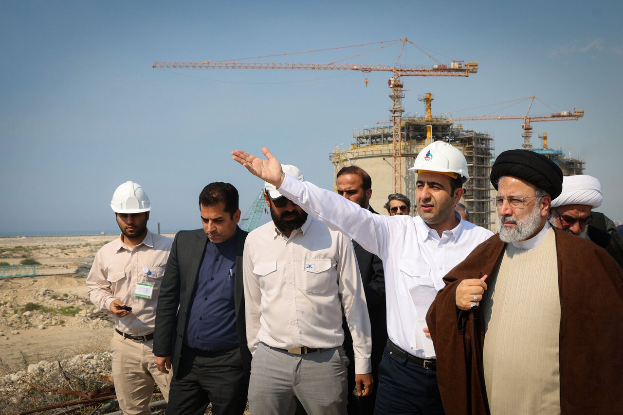 بازدید رئیس جمهور از پروژه «ایران ال‌ان‌جی» در پارس جنوبی
