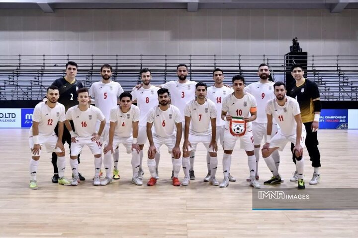 تیم ملی فوتسال ایران و تایلند با تاخیر مقابل یکدیگر به میدان می‌روند