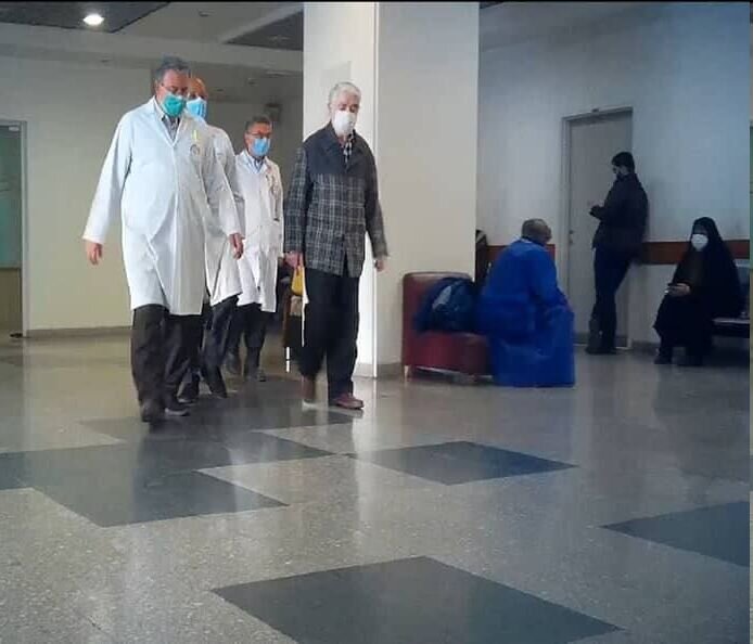 انتقال میرحسین موسوی به یکی از مراکز درمانی تهران برای درمان آنفولانزا