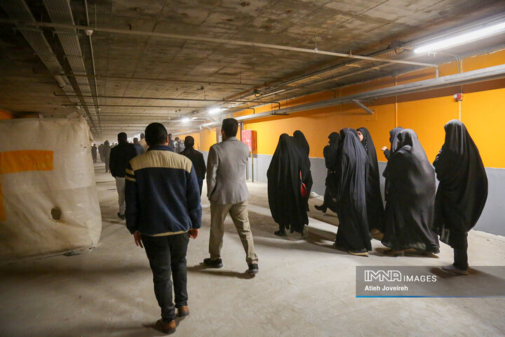 بازدید دانش‌آموزان از پروژه‌های مدیریت شهری اصفهان