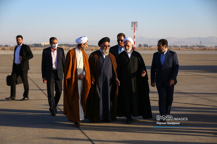 سفر رئیس قوه قضائیه به اصفهان