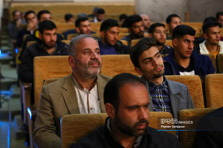 دیدار رئیس قوه قضائیه با اقشار مردم اصفهان