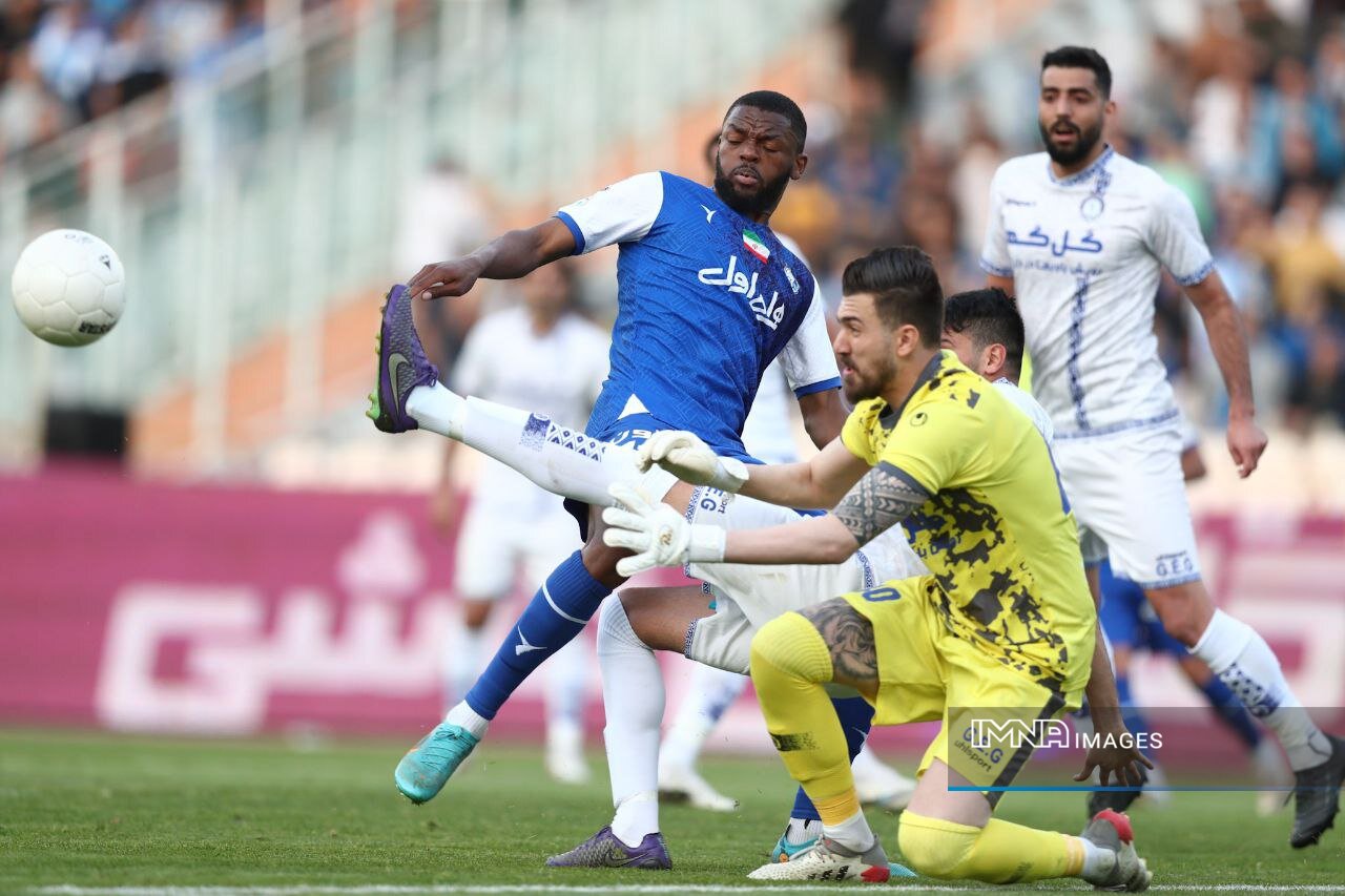 این روزها و پایان سلطه ۶ ساله سرخابی پایتخت؟