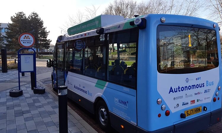 نخستین سرویس اتوبوس خودران بدون آلایندگی در بریتانیا