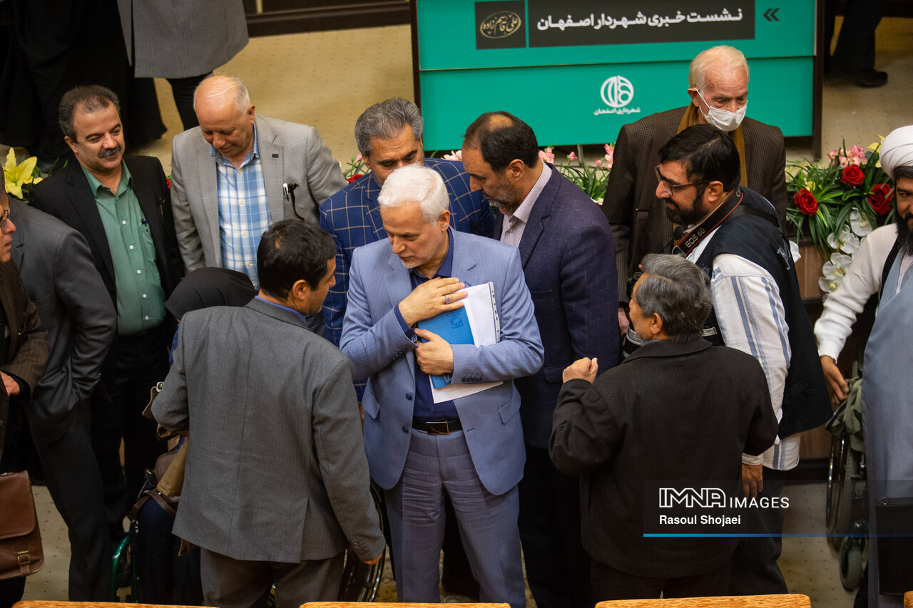 خبرنگاران از شهردار اصفهان چه پرسیدند؟