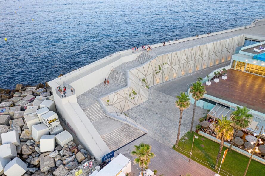 بارسلونا میزبان مرکز گردشگری معلق بر فراز آب