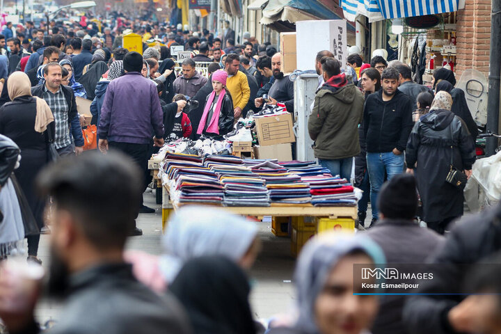 عرضه ۵۰۰ تن انواع کالاهای اساسی در غرفه های تنظیم بازار استان کرمانشاه