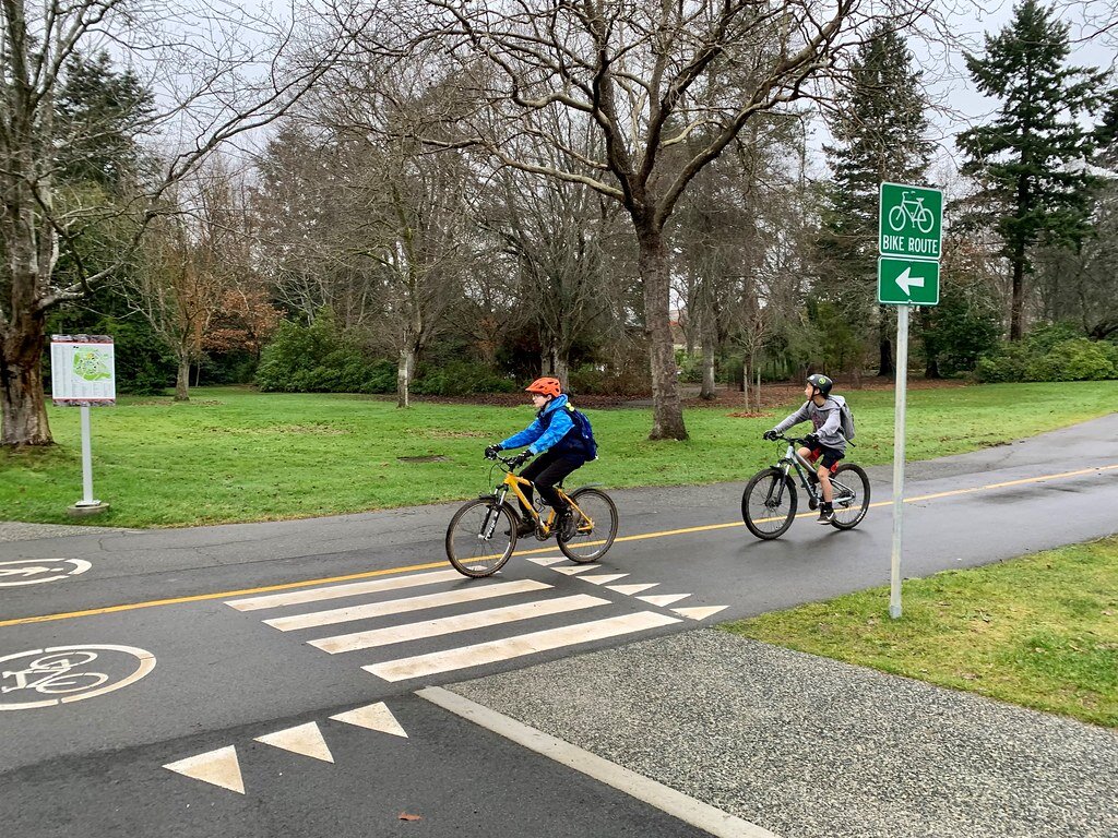 بهبود مسیرهای دوچرخهسواری در شهر کانادایی