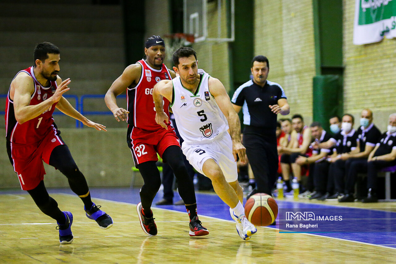 انحلال تیمهای مختلف ورزشی زیر سایه توجهات به فوتبال