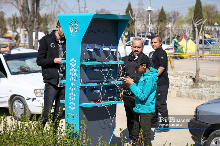 باغ فدک میزبان مسافران نوروزی