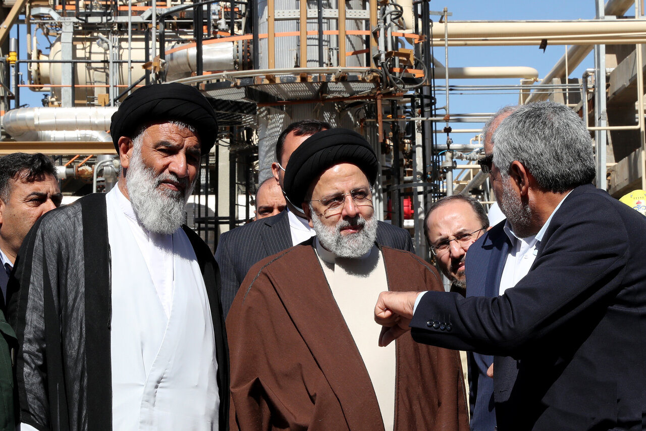 Abadan refinery wonderful embodiment of "we want, we know and we can"