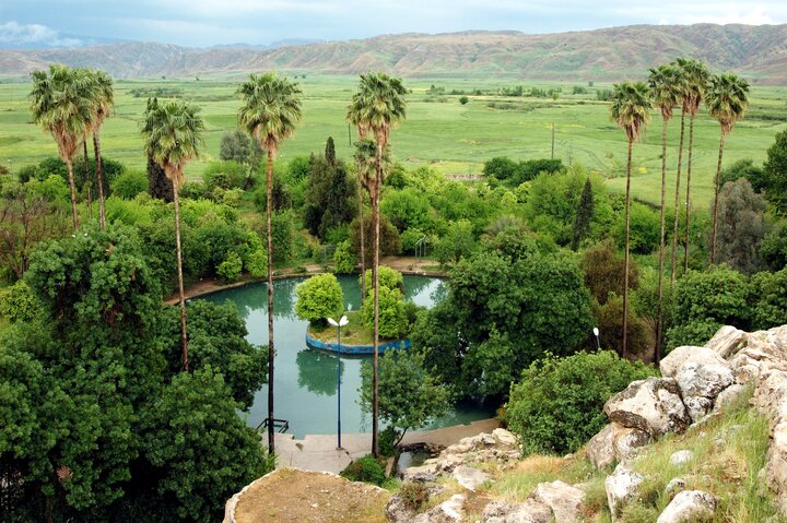«چشمه بلقیس» باغی زیبا در چرام 