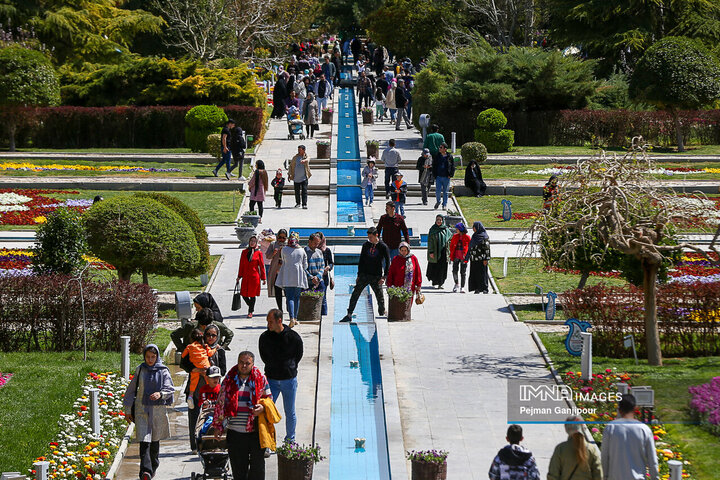 بازدید بیش از ۳۸ هزار نفر از باغ گل‌های اصفهان
