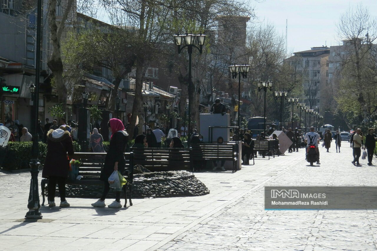 حالوهوای نوروز در پیادهراه رشت