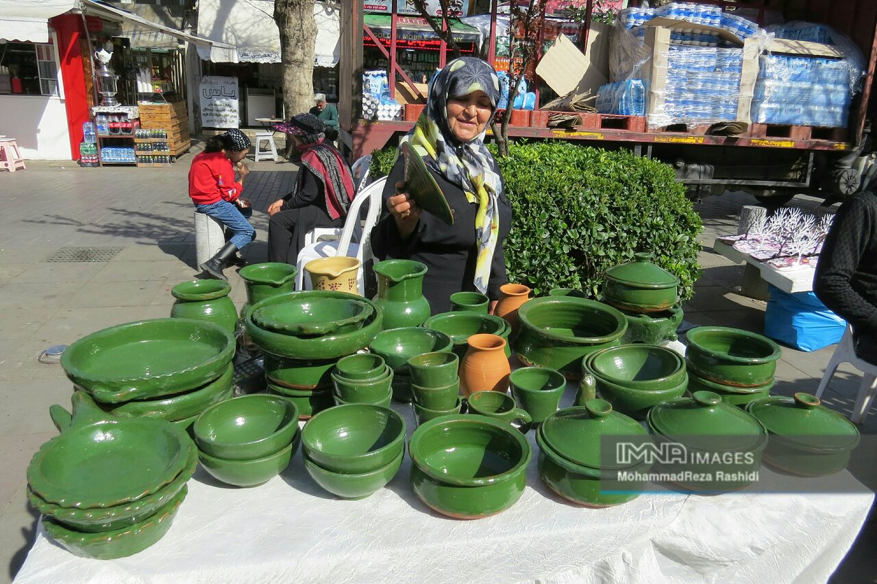 حالوهوای نوروز در پیادهراه رشت