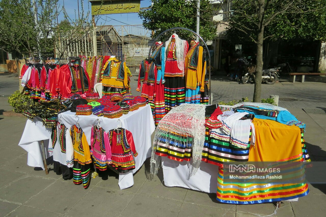 حالوهوای نوروز در پیادهراه رشت