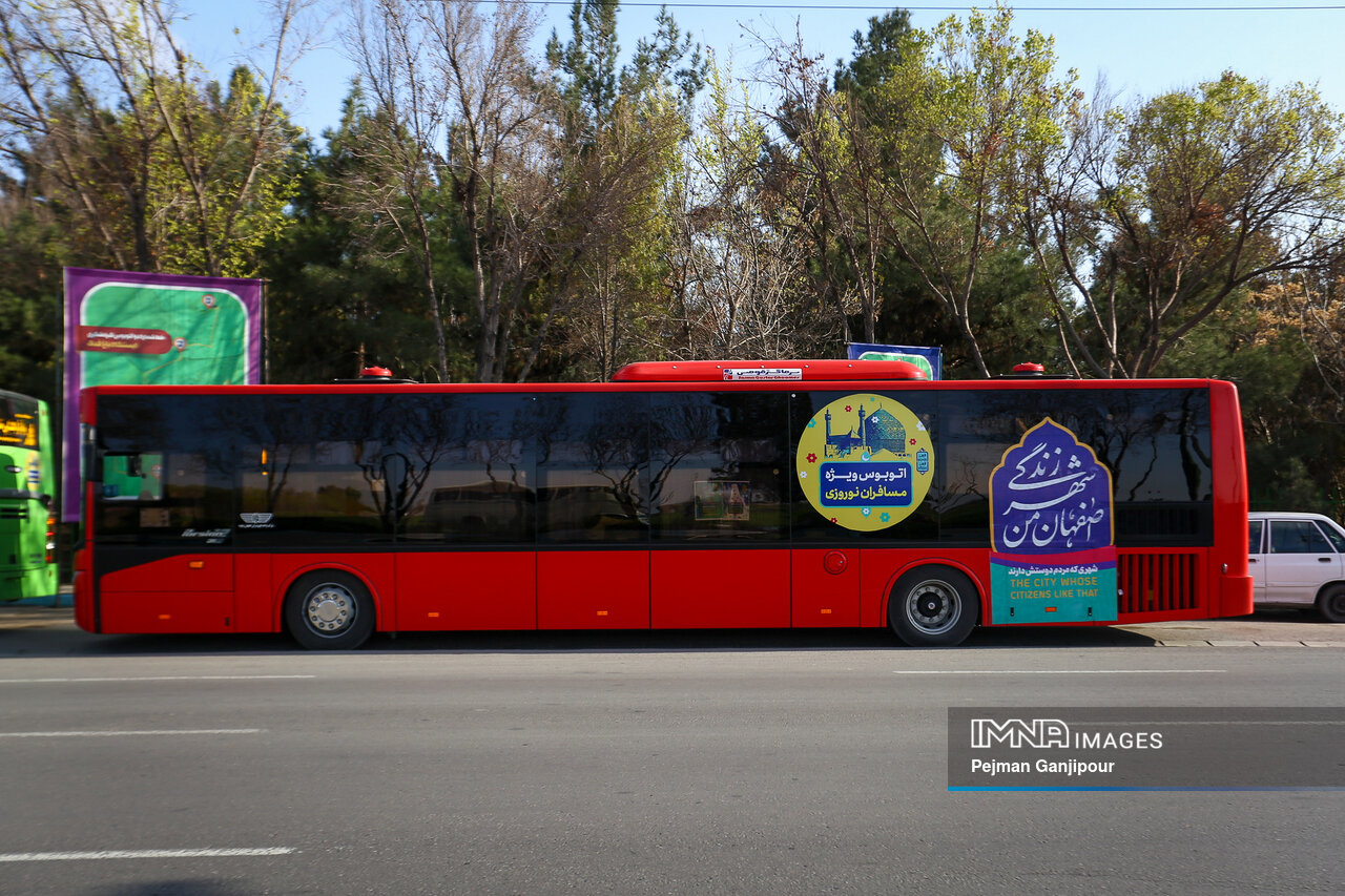 اتوبوس‌های گردشگری اصفهان تا ۱۲ فروردین فعال است