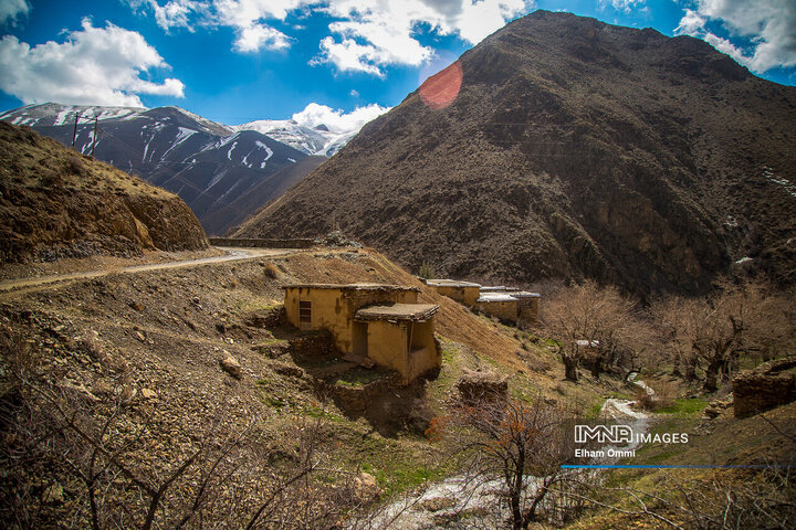 Kordestan; land of springs and waterfalls
