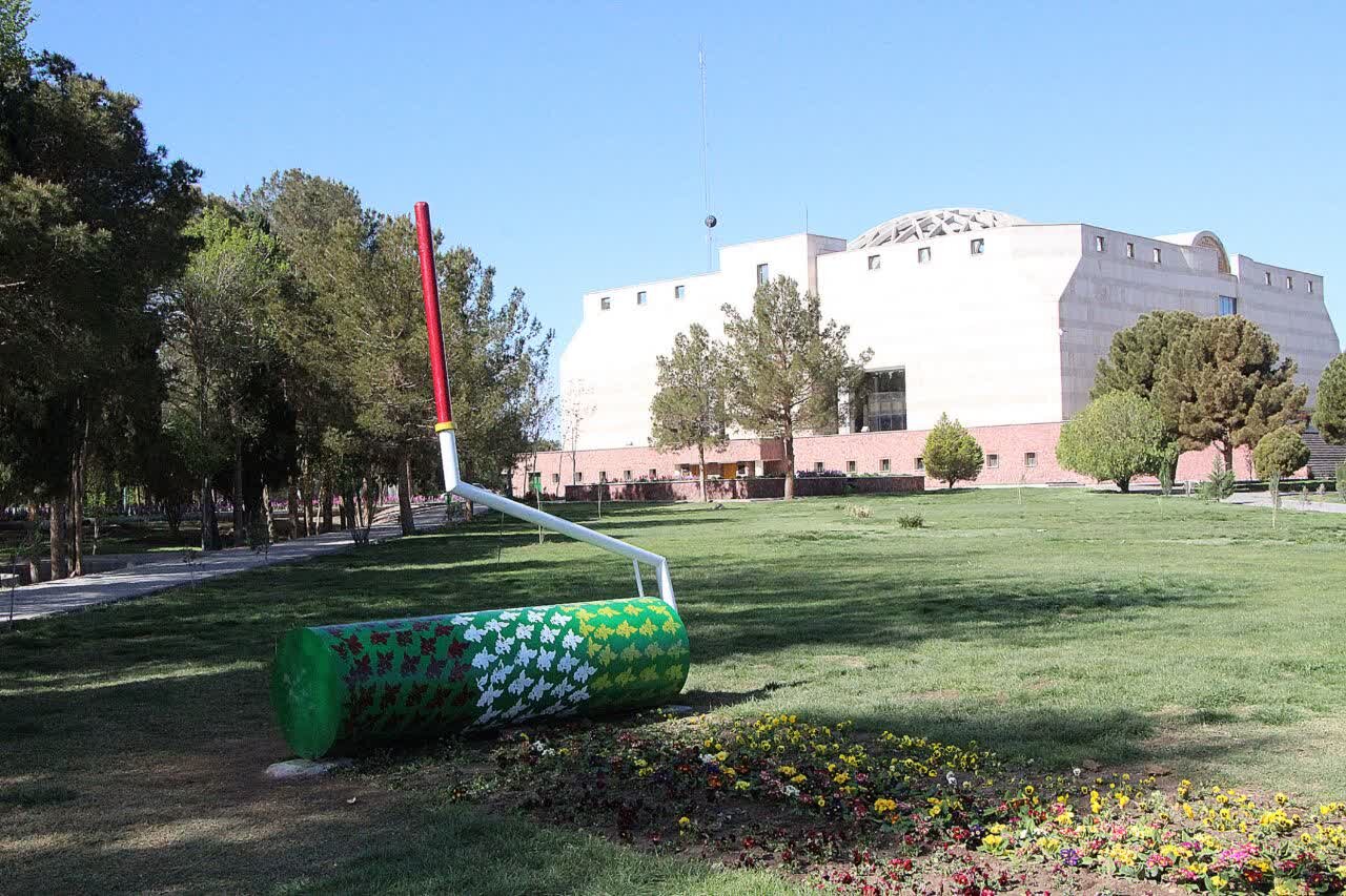 نقش المانهای نوروزی بر چهره رفسنجان