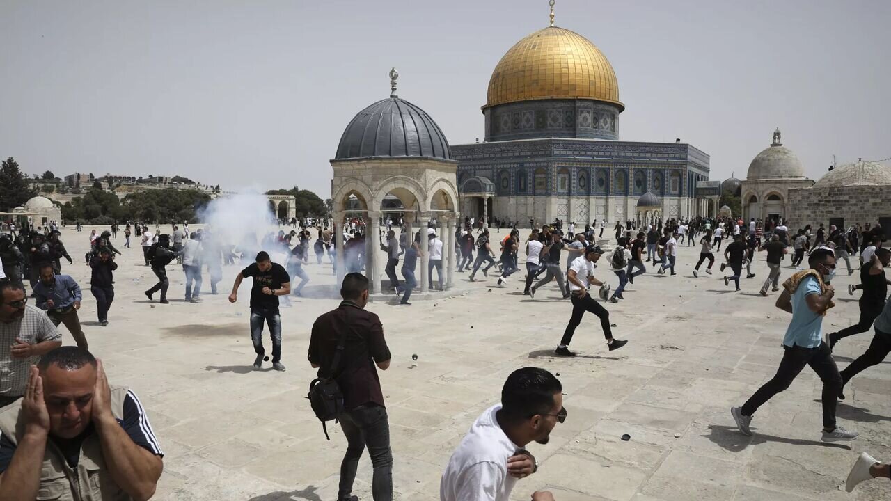 Muslim countries should be steadfastness in defending Palestine 