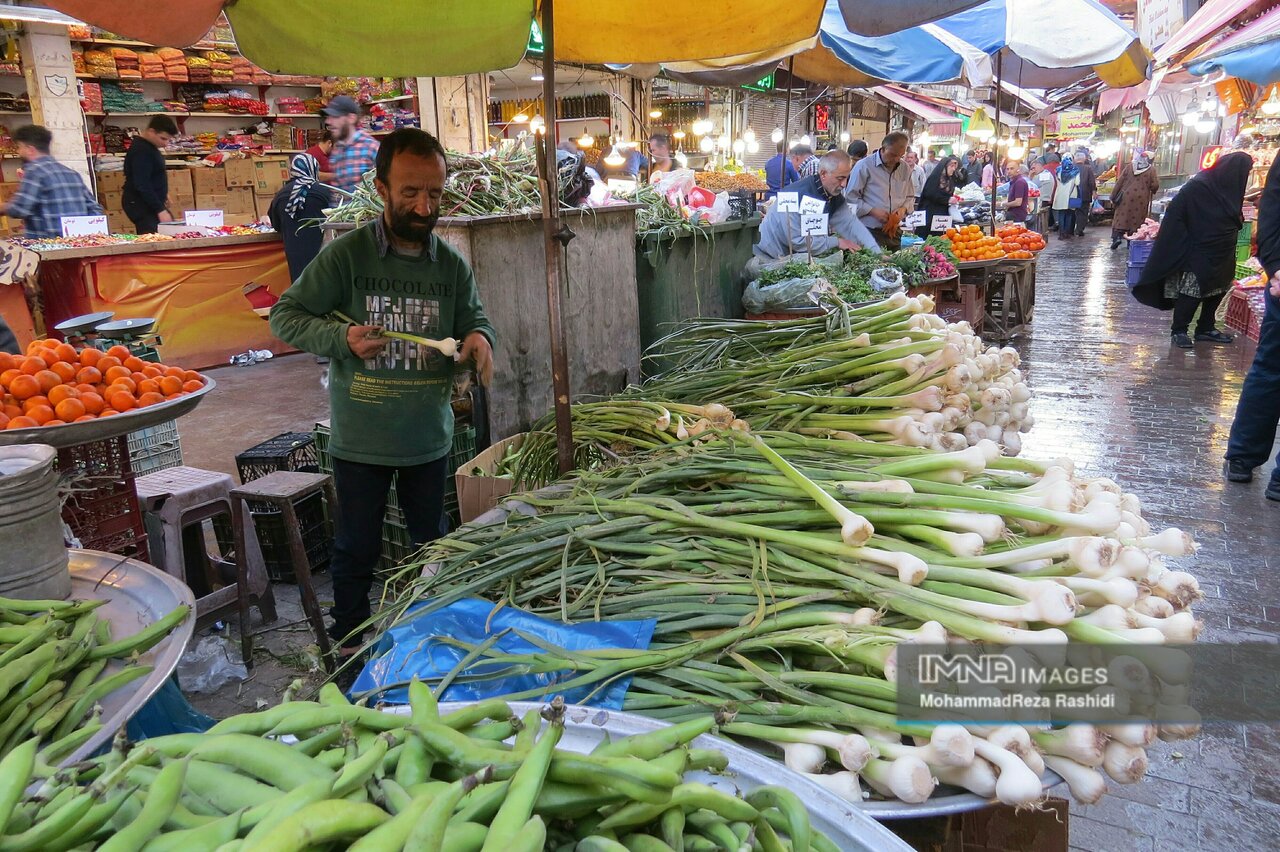 حالوهوای نوروز در بازار سنتی رشت