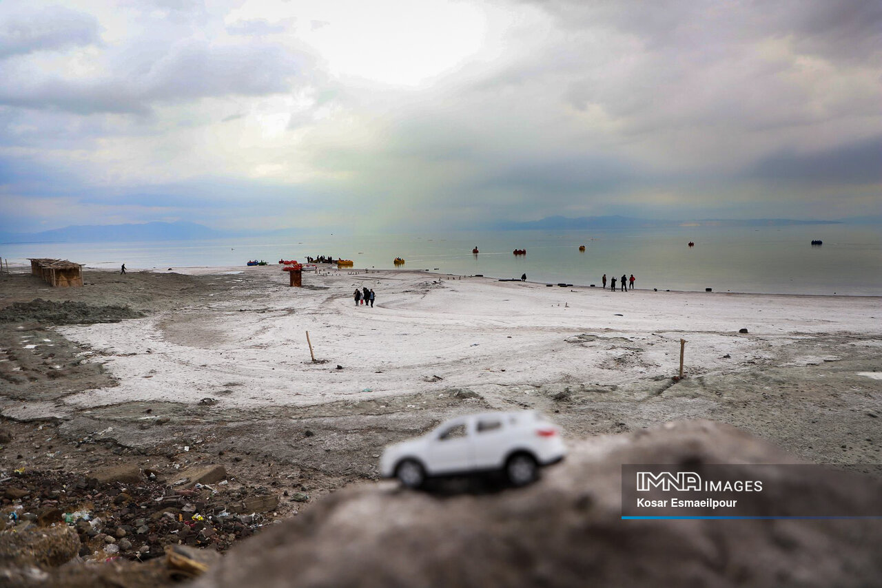 Heavy downpours raised the water level in Iran's Lake Urmia