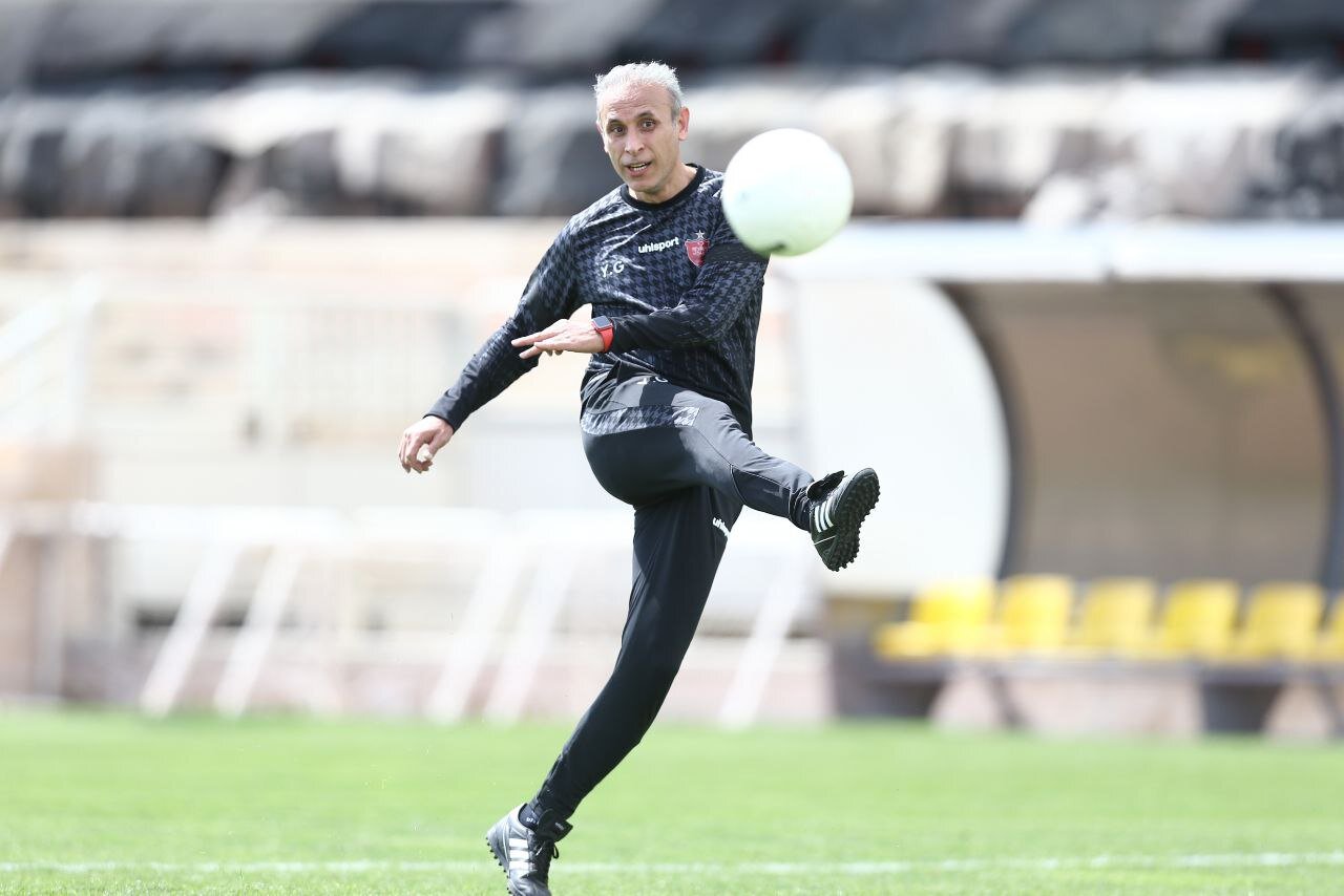 گلمحمدی آماده فتح لیگ بیستودوم! + عکس