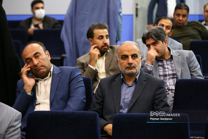 جلسه ستاد دائمی خدمات سفر شهر اصفهان