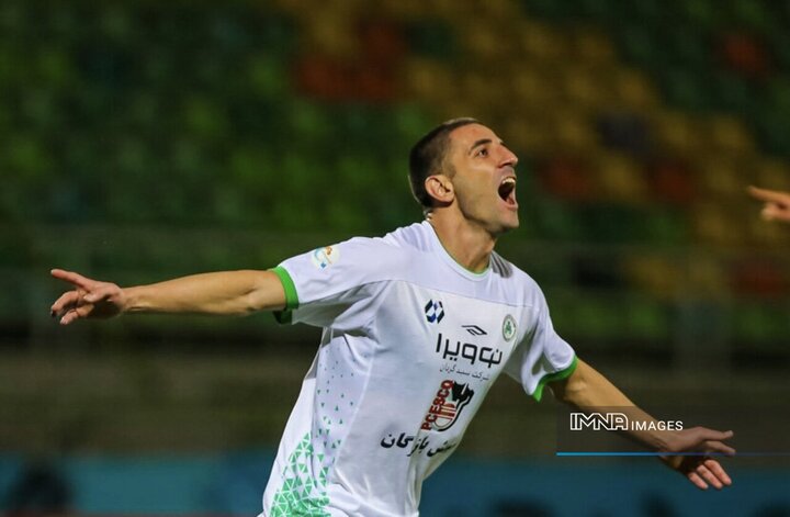 مهاجم سابق ذوب‌آهن به خوجند تاجیکستان پیوست