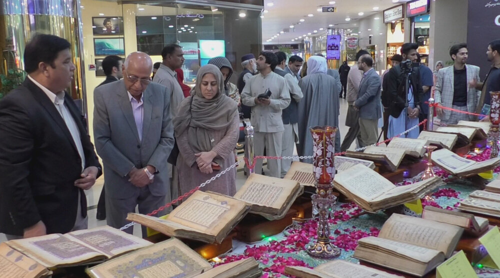 Rare manuscripts of the Holy Quran on display at exhibition in Pakistan