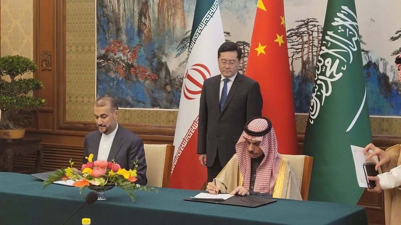 امضای بیانیه مشترک بین ایران و عربستان