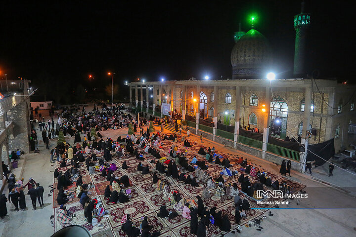 احیای شب بیست و سوم ماه رمضان در آستان مقدس امامزاده عزالدین محمد(ع) مبارکه