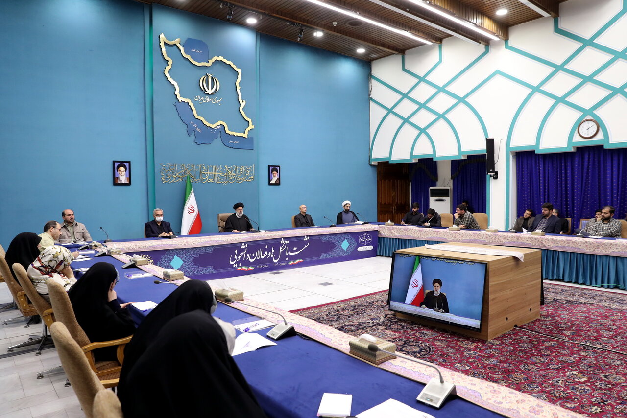 فعالیت هر سکوی خارجی دارای دفتر در ایران، هیچ منعی ندارد / طرح نادرست مولدسازی در جامعه