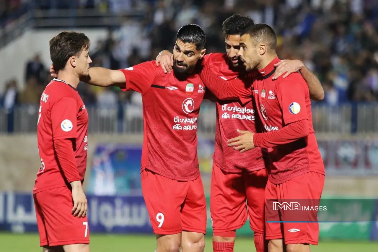 طوفان زرد به نفت رسید/ چنگال تیز آبیها برای تصاحب صدر جدول!