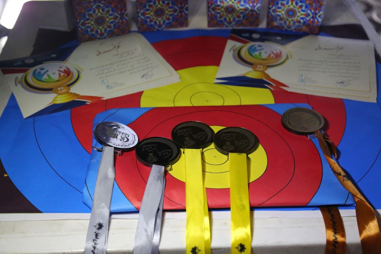 معرفی نفرات برتر تیراندازی با کمان بانوان