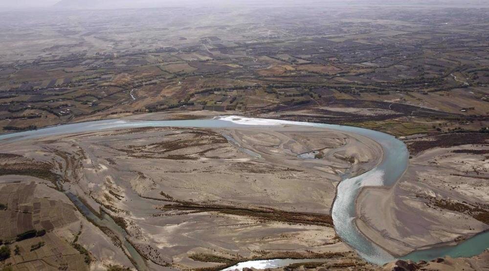 حکومت افغانستان رودخانه هیرمند را منحرف می‌کند