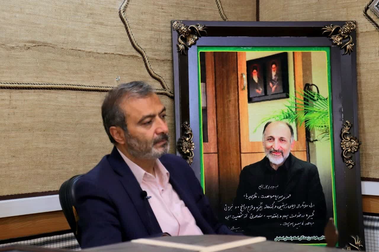 عشق به نظام در تمام وجودش تبلور داشت