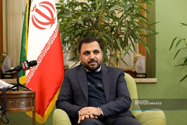 شبکه فیبر نوری در چهارباغ با حضور وزیر ارتباطات افتتاح شد