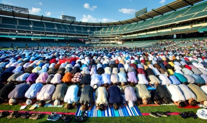 استادیوم جام جهانی قطر، میزبان نمازگزاران عید فطر